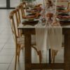 Chaises bistrot en bois