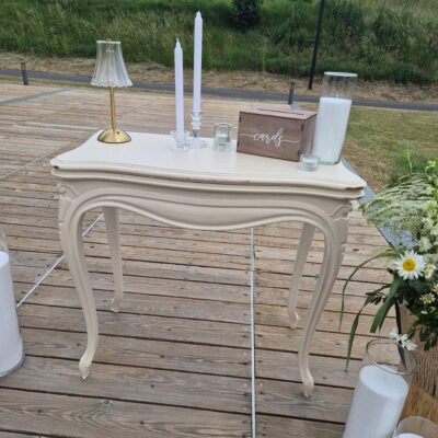 Table beige
